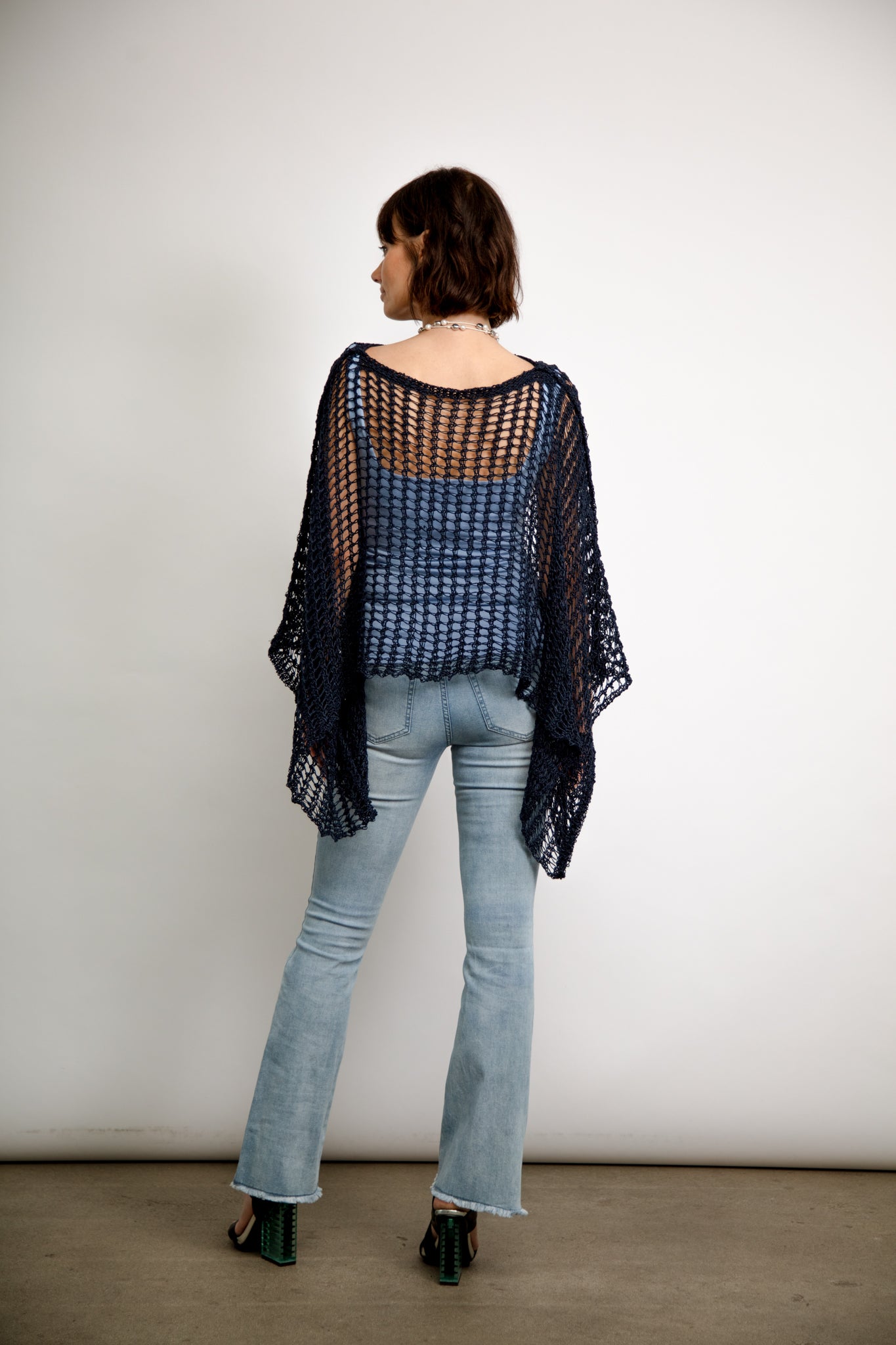3205 Open Wave Knit Pullover