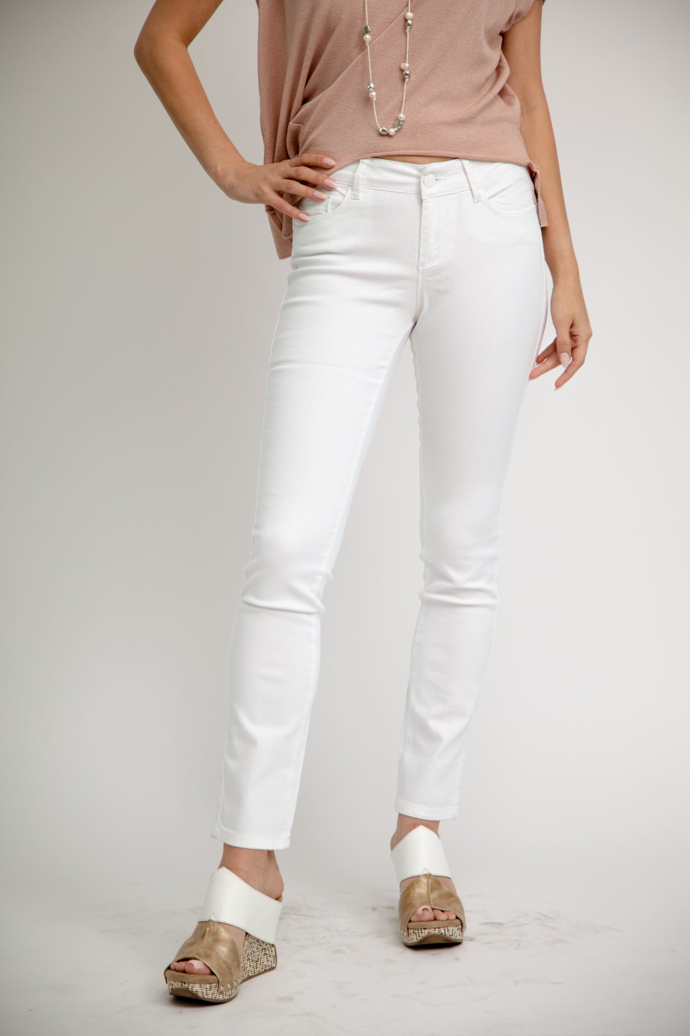 5104 Classic Straights Leg Pants, White