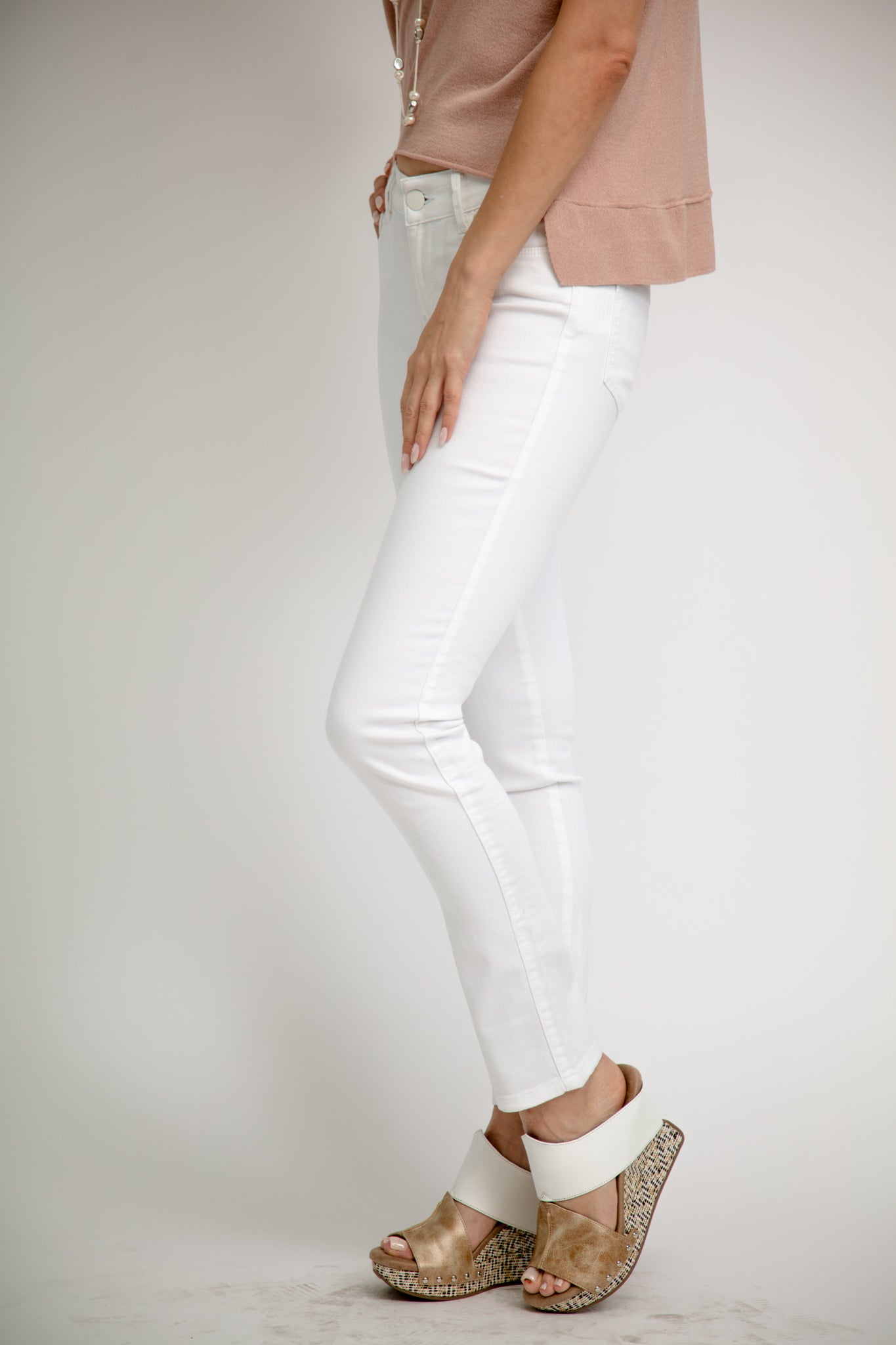 5104 Classic Straights Leg Pants, White